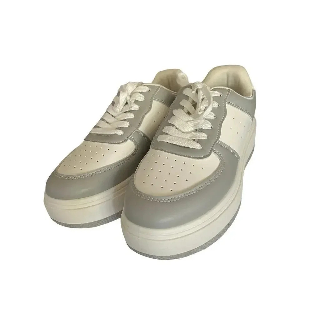 NWOT Madden Girl Women’s Natalie Ledge Platform Sneakers Gray and White Size 8.5